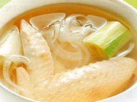 鶏肉レシピ 手羽先のレンジスープ