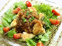 鶏肉レシピ ササミのガーリックオニオンソース